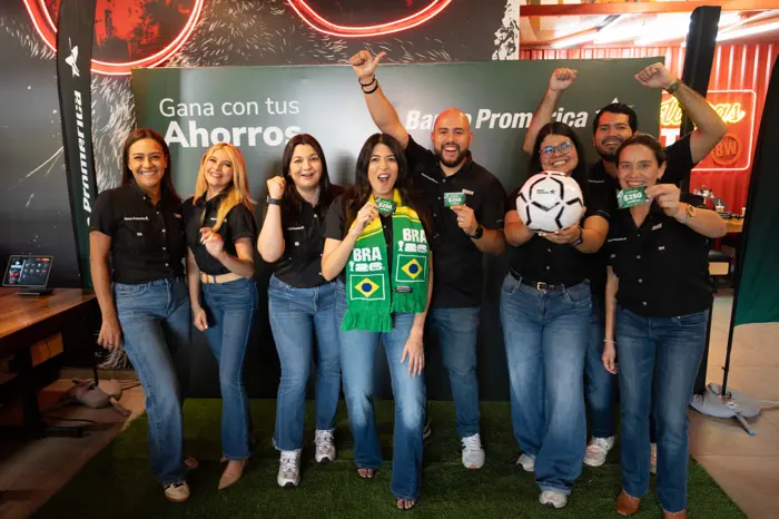 f4777581-d832-463d-b436-74dcd4efc0c0?format=webp&width=700&quality=75